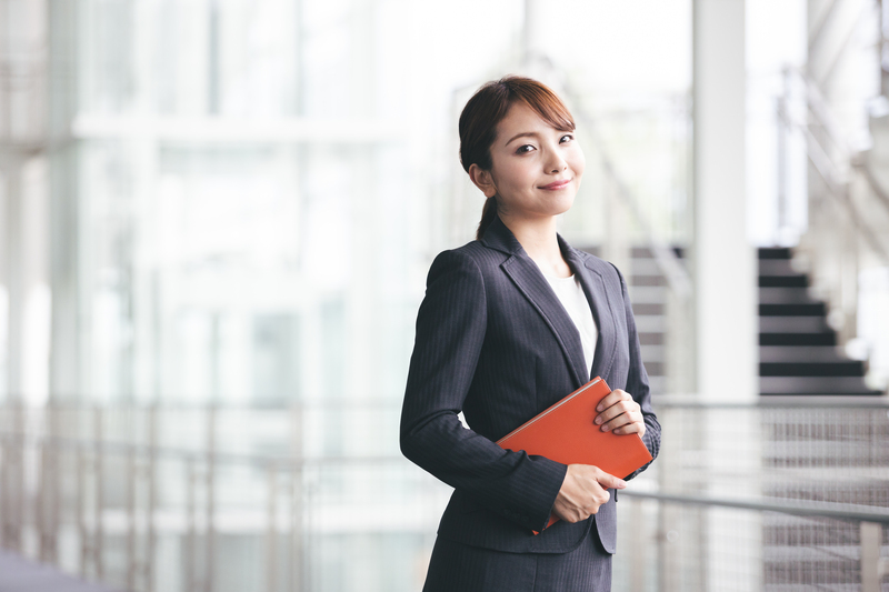 東区 長期 外車ディーラーでのショールーム受付 高時給 車通勤ok